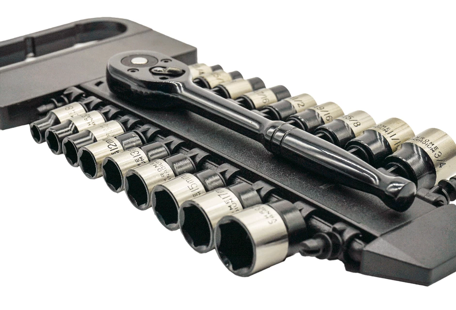 3 8 in 19pcs socket set 4