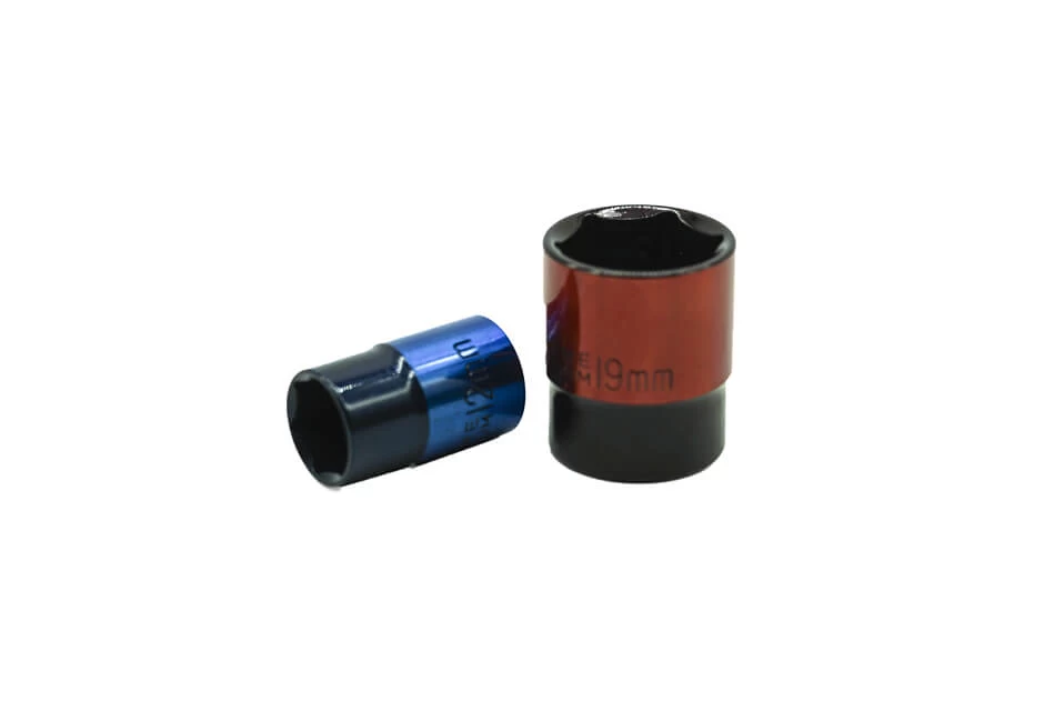 3 8in dr STD hand socket 4