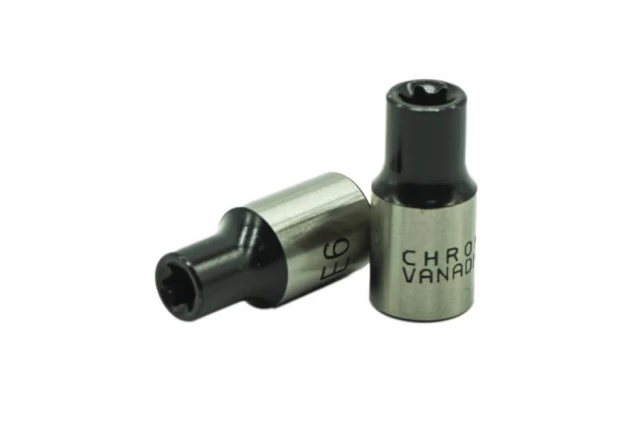 1 4in dr E hand socket 1